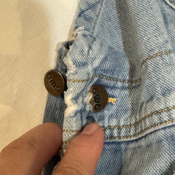 Vintage GWG Distressed Denim Overalls Flared Jeans Womens Size 32x32 Red Strap - Picture 7 of 14